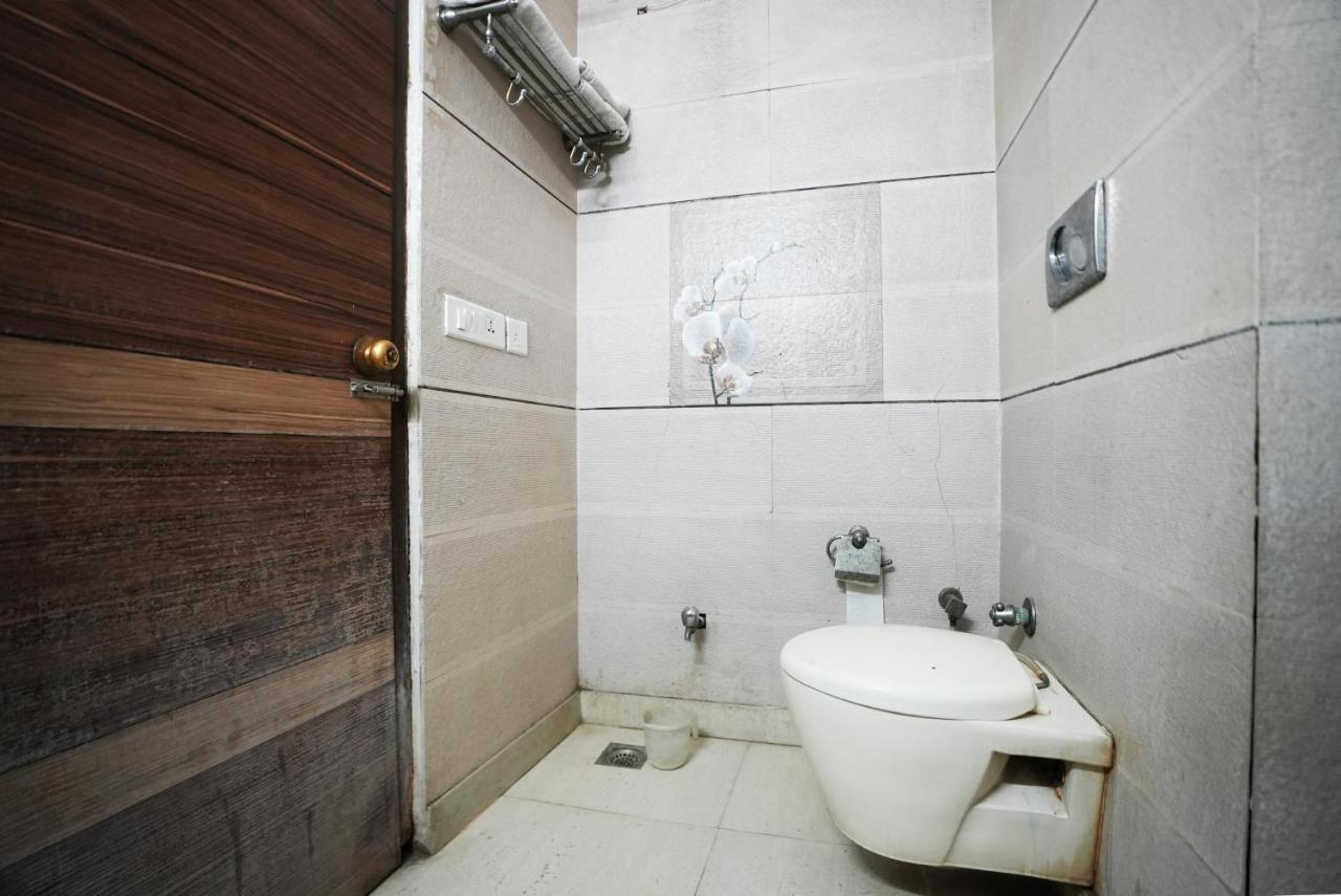 Hotel Classic Нью-Дели Экстерьер фото